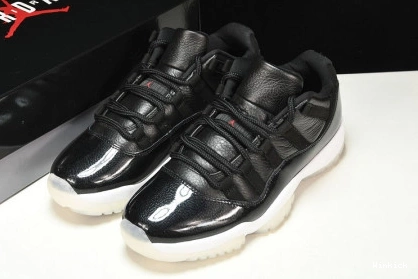 Low  11 AV2187-001 Jordan Retro 0725